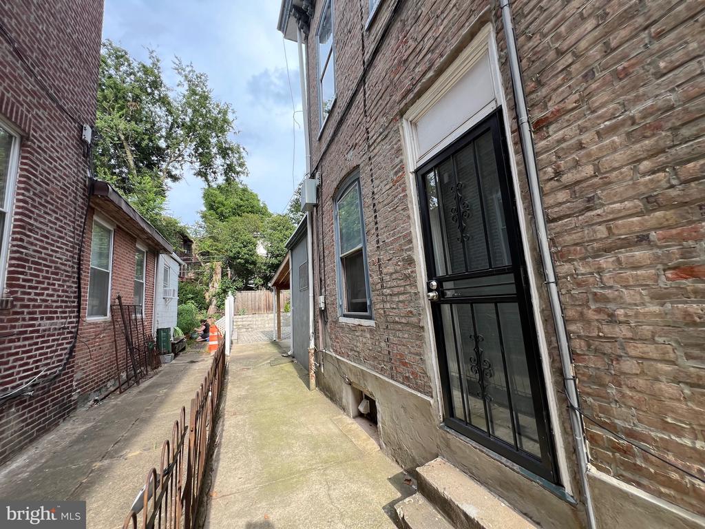 Residential Lease in PHILADELPHIA