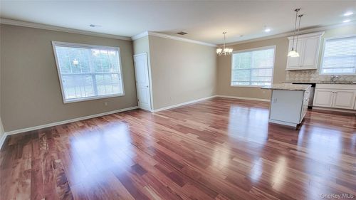 101 Canter Ct, Goshen, NY, 10924-8930 | Card Image