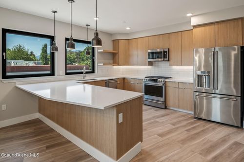 203-503 Cedar St, Sandpoint, ID, 83864-1535 | Card Image