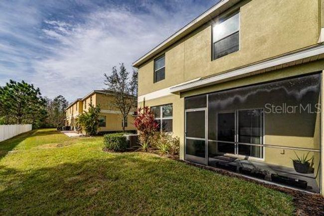 8609 Fiddleleaf Ct, Townhouse with 3 bedrooms, 3 bathrooms and null parking in TAMPA FL | Image 14