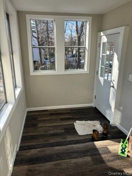 204 Vanderbilt Ave, Brentwood, NY, 11717-2520 | Card Image