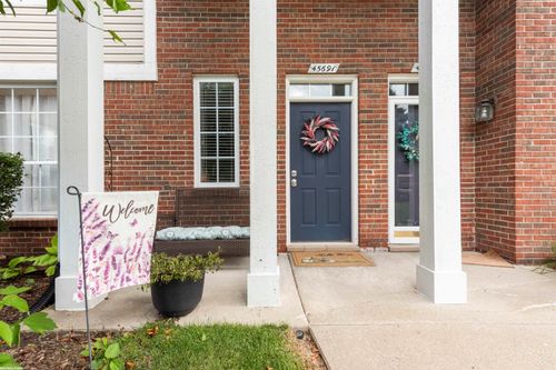45691 Heather Ridge Dr, Macomb, MI, 48044-4073 | Card Image