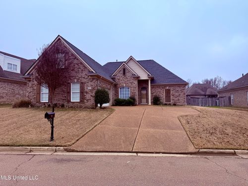 2686 Summer Knoll Dr, Southaven, MS, 38672-9549 | Card Image