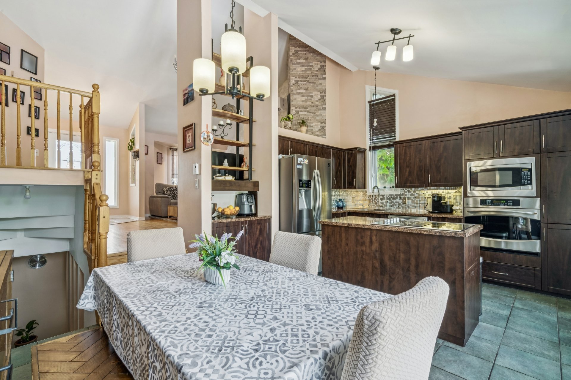 Residential in Terrebonne (Lachenaie) 4