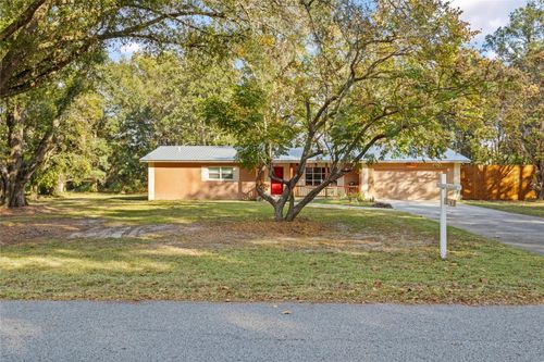 8028 Redbud Ln, BROOKSVILLE, FL, 34601-7015 | Card Image