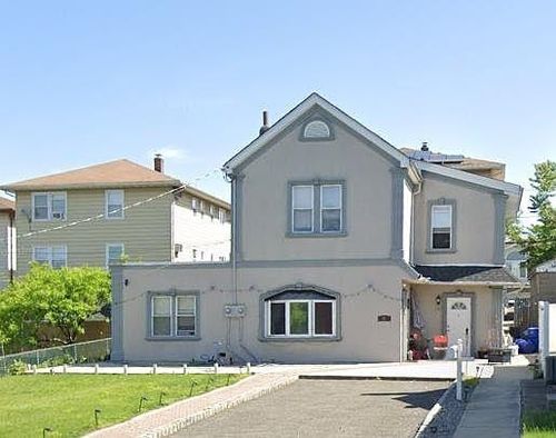 2-21 Avenue D, Lodi, NJ, 07644-1901 | Card Image