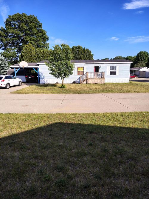 4211 Squaw Creek Trail, Muskegon, MI, 49442 | Card Image