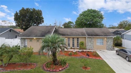 165 Fiesta Dr, KISSIMMEE, FL, 34743-9521 | Card Image