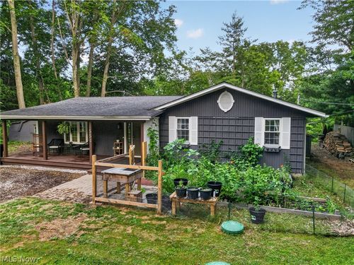 554 E River View Dr, Austinburg, OH, 44010-9732 | Card Image