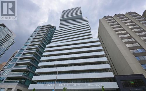 803-200 Bloor St W, Toronto, ON, M5S0B1 | Card Image