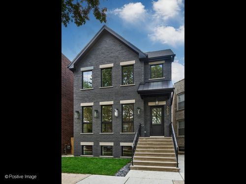 3624 N Leavitt St, Chicago, IL, 60618-4822 | Card Image