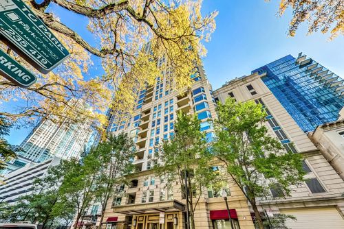 404-25 Superior St, Chicago, IL, 60611-2548 | Card Image