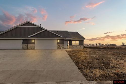 106 Connie Ln E, Eagle Lake, MN, 56024-7518 | Card Image