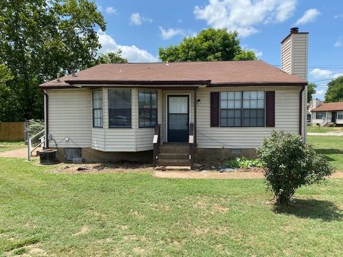3321 Chesapeake Cir, Nashville, TN, 37207-2130 | Card Image