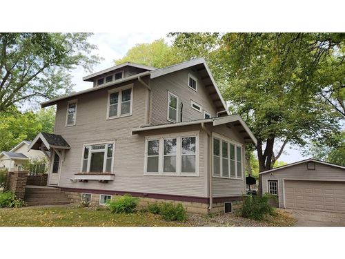 528 11th St, Windom, MN, 56101-1401 | Card Image