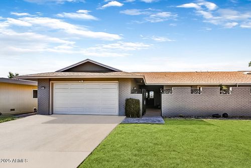 18410 N 104th Ave, Sun City, AZ, 85373-1664 | Card Image