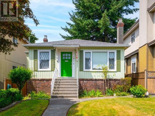 7891 Selkirk St, Vancouver, BC, V6P4H5 | Card Image