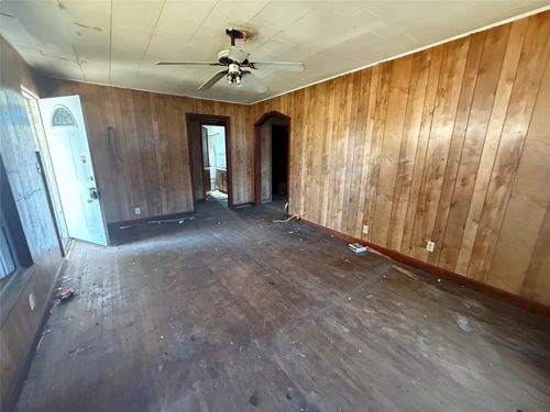 227 24th St Nw, Paris, TX, 75460-3731 | Card Image