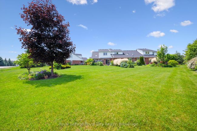 105 Riverwalk Pl, House attached with 2 bedrooms, 2 bathrooms and 3 parking in Rockwood ON | Image 30
