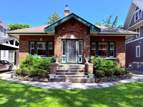 719 Park Ave, River Forest, IL, 60305-1705 | Card Image