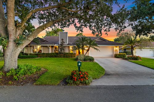 10 Bentwood Rd, Palm Beach Gardens, FL, 33418-3705 | Card Image