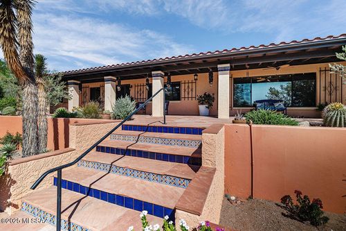 808 W Paseo Del Canto, Green Valley, AZ, 85622-1724 | Card Image