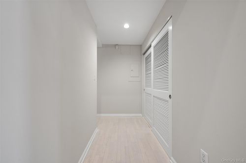 unit-411-18 Broadway, Tarrytown, NY, 10591-3229 | Card Image