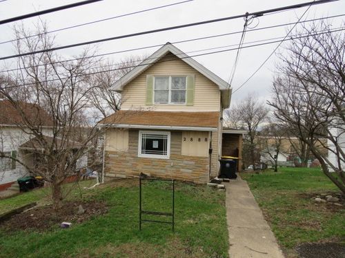 2888 Maple St, Bethel Park, PA, 15102-2520 | Card Image