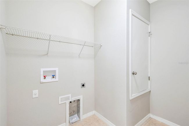 20209 Merry Oak Ave, House other with 6 bedrooms, 3 bathrooms and null parking in TAMPA FL | Image 21