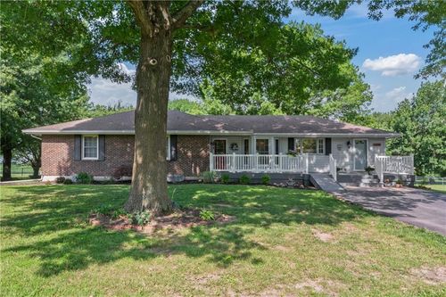 32204 Apple Hill Dr, Paola, KS, 66071-4760 | Card Image