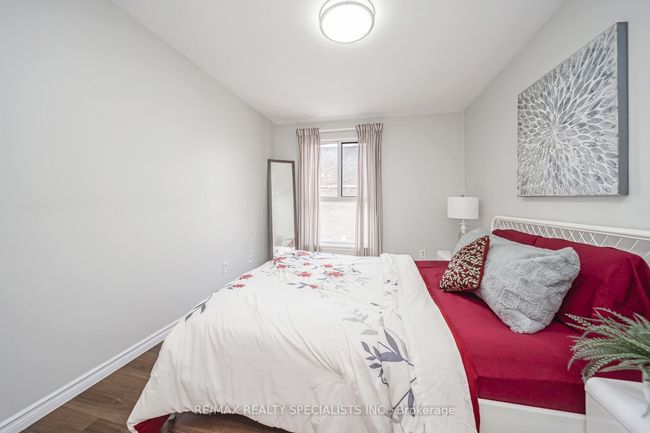 308 Fleetwood Cres, Condo with 4 bedrooms, 2 bathrooms and 2 parking in Brampton ON | Image 24