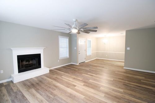 apt-m111-2092 S Sherwood Dr, Valdosta, GA, 31602-2296 | Card Image