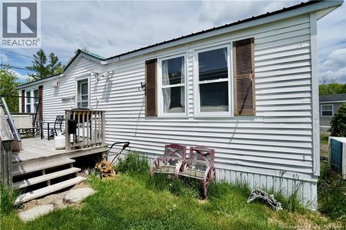5A Edgewood St, St. Stephen, NB, E3L3C3 | Card Image