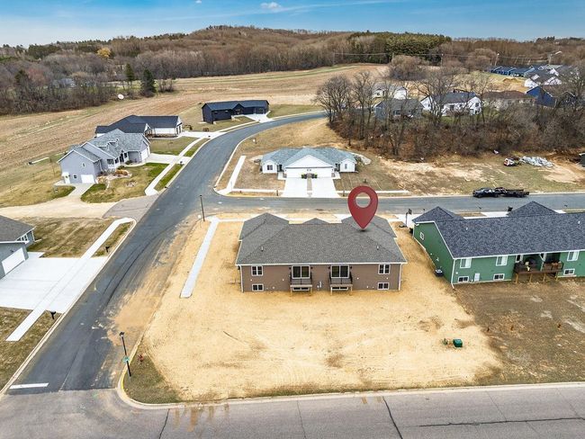 2463 Russell Ct, Home with 3 bedrooms, 3 bathrooms and null parking in REEDSBURG WI | Image 30