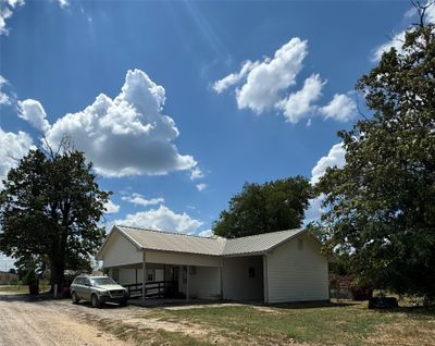 938 N 4210 Road, House other with 3 bedrooms, 2 bathrooms and null parking in Hugo OK | Image 3