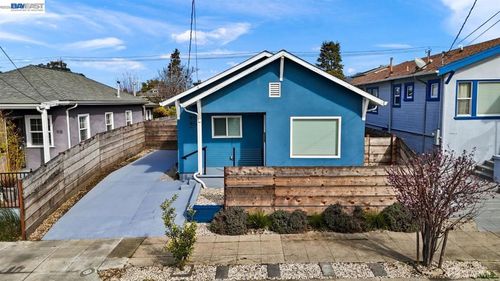914 44th St, Oakland, CA, 94608-3404 | Card Image
