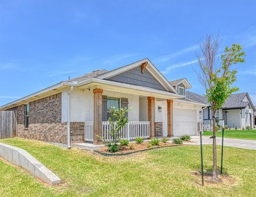 421 Pergola St, Yukon, OK, 73099-0812 | Card Image