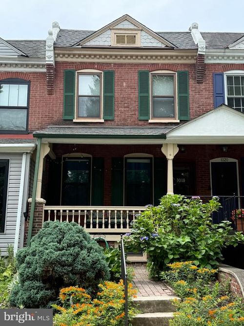1018 Wawaset St, WILMINGTON, DE, 19806-3246 | Card Image