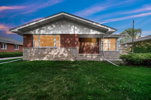 8117 Euclid Ave, Munster, IN, 46321-1705 | Card Image