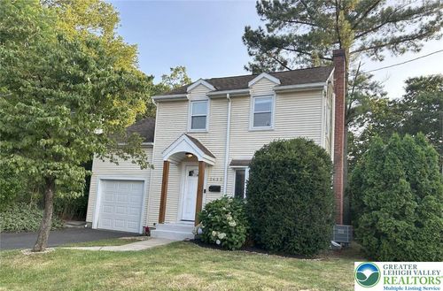2432 S Law St, Allentown, PA, 18103-6731 | Card Image
