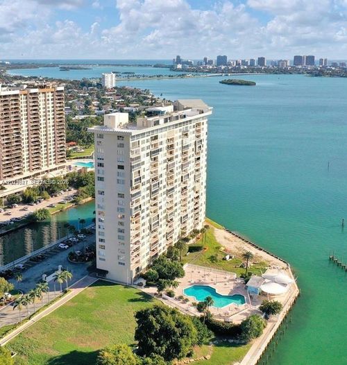 6h-11111 Biscayne Blvd, Miami, FL, 33181-3404 | Card Image