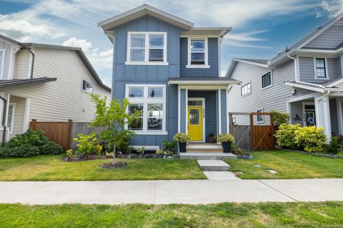 208 Caspian Dr, Victoria, BC, V9C0P8 | Card Image
