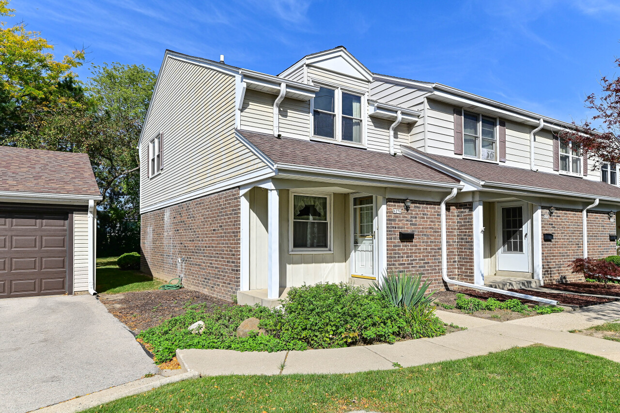 College Ave, Greendale, WI 53129