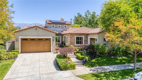 38470 Amateur Way, Beaumont, CA, 92223-8086 | Card Image