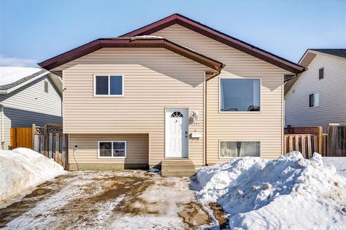 3132 Weir Rd, Prince Albert, SK, S6V0A5 | Card Image