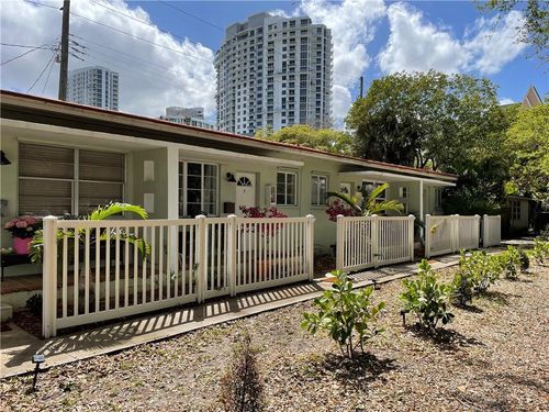 2-17 Ne 9th Ave, Fort Lauderdale, FL, 33301-1613 | Card Image