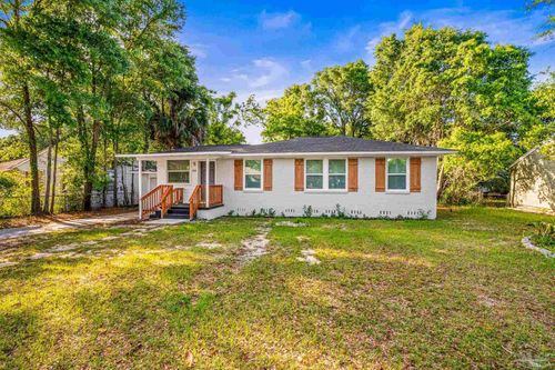 204 Donald Dr, Pensacola, FL, 32507-2316 | Card Image