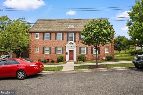 102-3800 W St Se, WASHINGTON, DC, 20020-1320 | Card Image