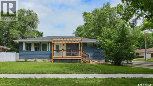 1912 Grant Dr, Regina, SK, S4S4V7 | Card Image
