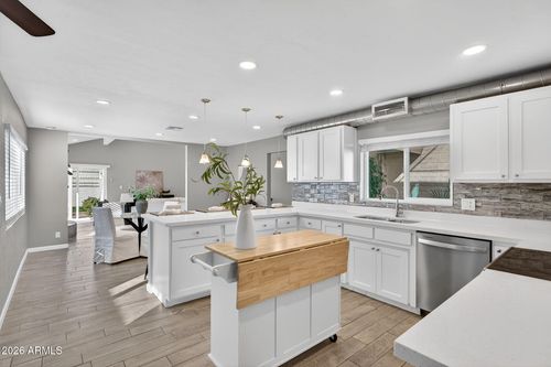 4 E San Miguel Ave, Phoenix, AZ, 85012-1337 | Card Image